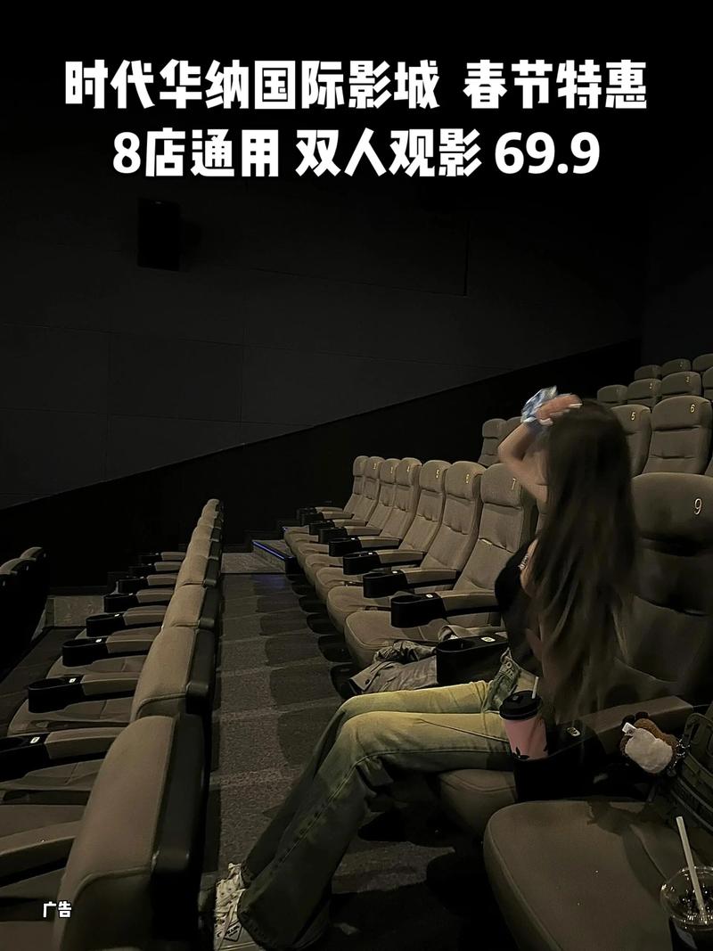 操哭女同桌的相关介绍