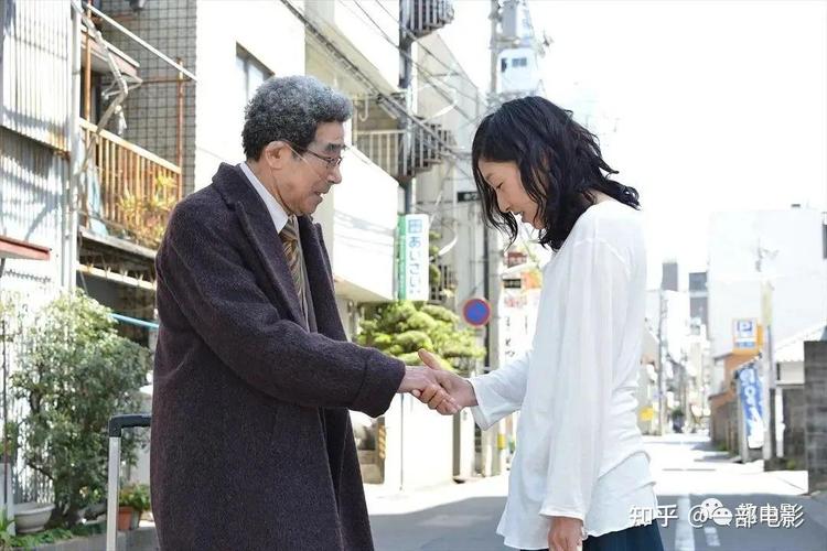搭讪美艳人妻自宅中出的相关介绍
