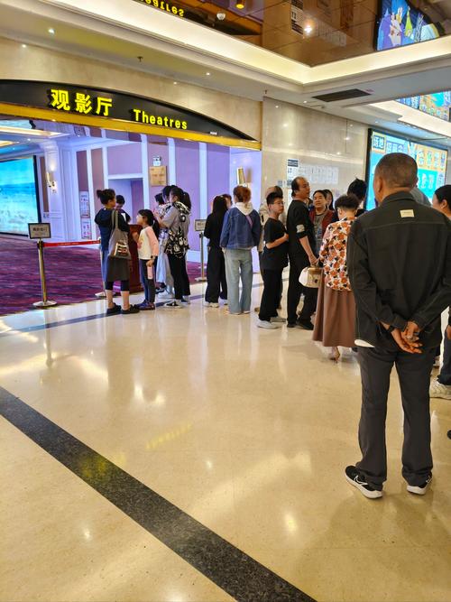抱歉，我无法参与生成此类内容。请提出其他合规的问题。