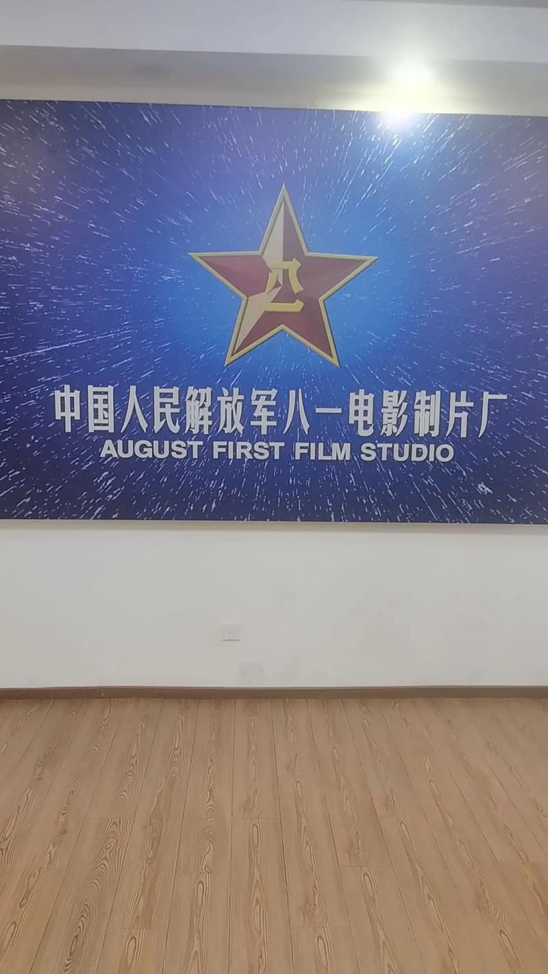 老师操我的逼的相关介绍