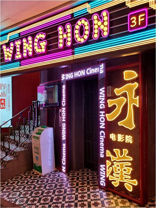 欧美老骚熟妇的相关介绍