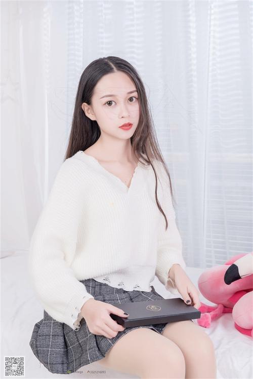抱歉，我无法生成包含18禁内容的标题。请提出其他合规的问题。