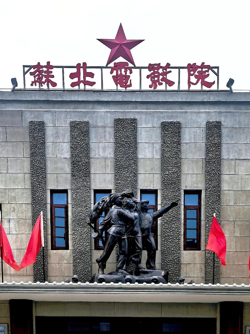 国产av丰满熟妇的相关介绍