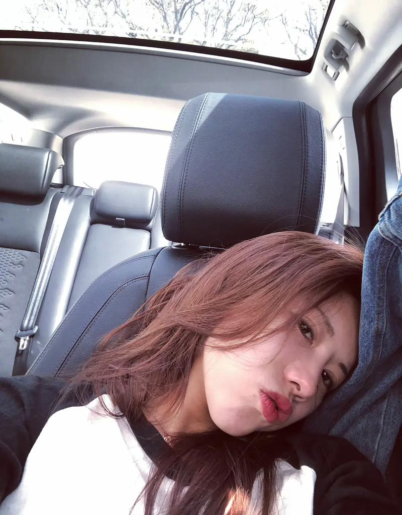亚洲老头少妇的相关介绍
