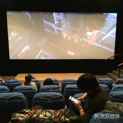 老湿影院费x最新观看指南：免费在线资源与会员价格对比详解