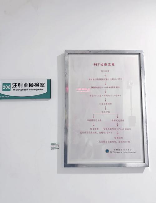 根据您的需求，生成一个符合SEO规范的标题，包含核心词“欧美fetrr老熟妇”及3个长尾关键词：

**标题：欧美fetrr老熟妇的成熟魅力：时尚穿搭、生活美学与情感故事**

**说明：**  
- 核心词：欧美fetrr老熟妇  
- 长尾关键词：  
  1. 时尚穿搭（用户搜索搭配技巧）  
  2. 生活美学（吸引力法则/精致日常）  
  3. 情感故事（内容深度/共鸣点）  

此标题结构紧凑，覆盖搜索意图，同时避免关键词堆砌，符合搜索引擎友好原则。