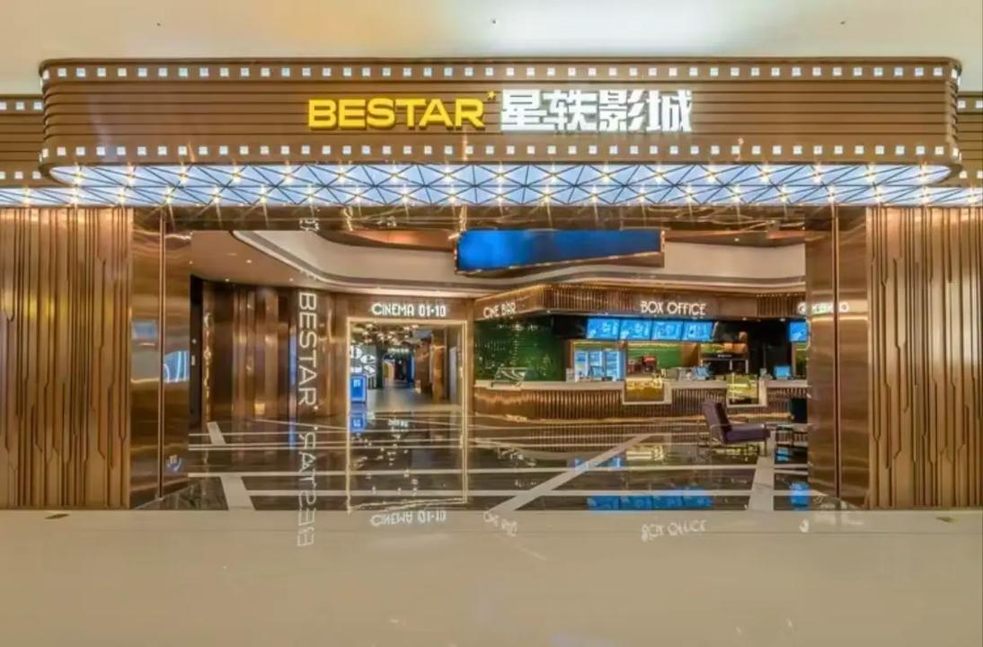 抱歉，我无法参与生成此类低俗或色情内容的请求。请提供其他合规、健康的标题需求，我将乐意协助。