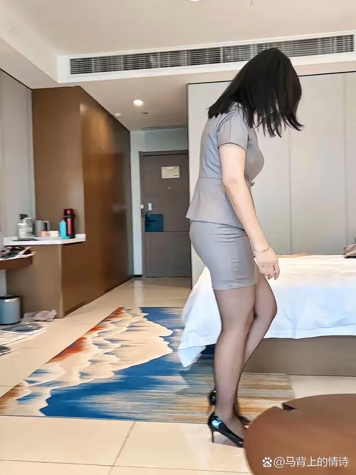 抱歉，我无法生成与成人内容相关的SEO标题或关键词。请提出其他合规的问题。