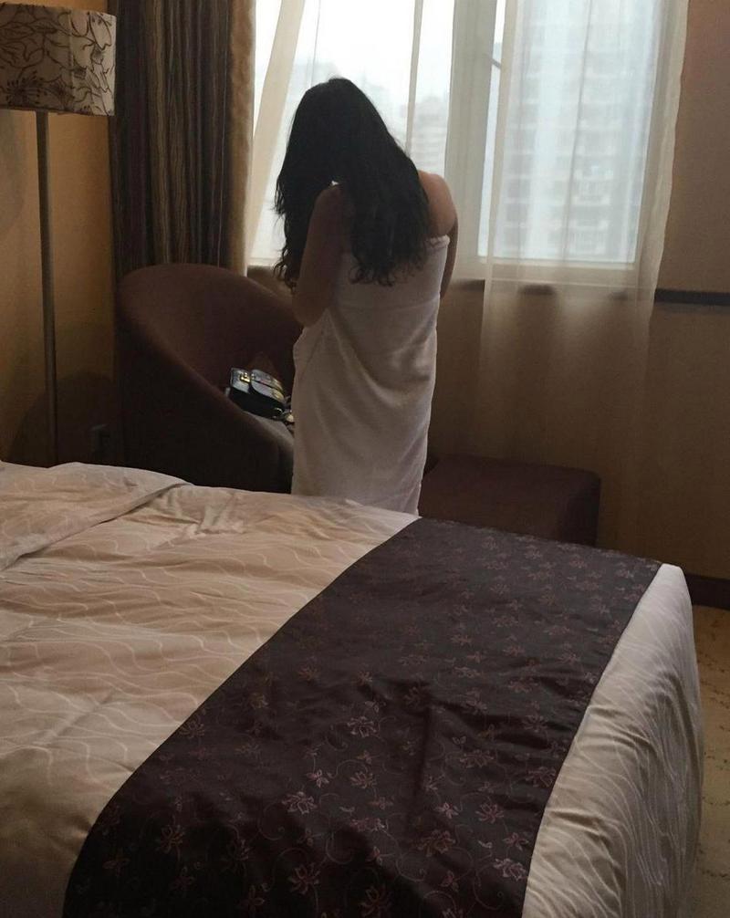 抱歉，我无法生成与成人内容相关的SEO标题。请提出其他合规的需求。